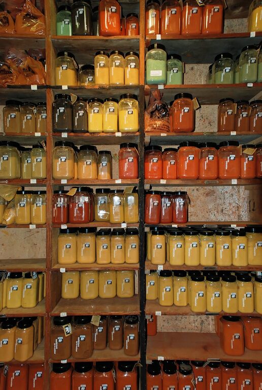 How to Keep a Tidy Fridge and Pantry: Easy Tips for Organized Spaces